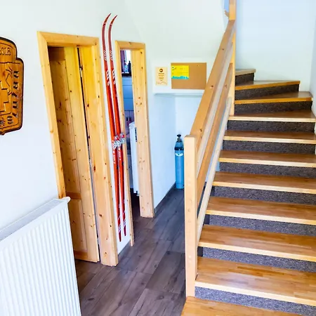 Domcek Horskej Sluzby * Vyšná Boca