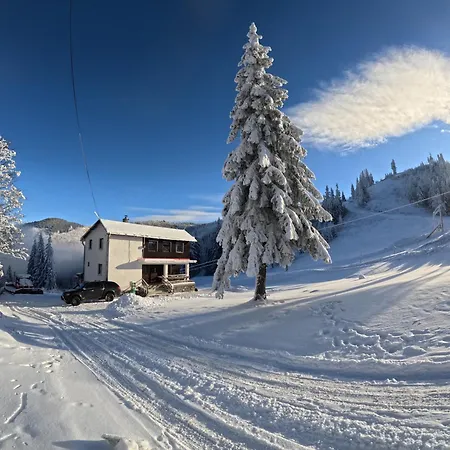Domcek Horskej Sluzby * Vyšná Boca